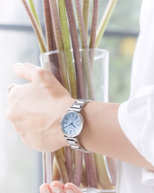 CITIZEN 星辰 L系列 幸福鈴蘭永恆款 光動能女錶 EM1060-87N：圖片 14