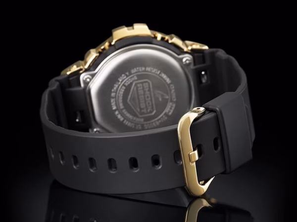 CASIO 卡西歐 G-SHOCK GM-6900G-9 金色 經典數位三顯錶：圖片 3