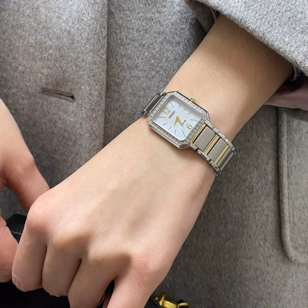 SEIKO 精工 CS系列 SUP466P1 經典太陽能方形晶鑽女錶 V115-0DE0GS：圖片 2