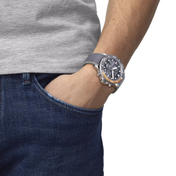 TISSOT 天梭 Seastar 1000 Quartz chronograph 銀海星三眼計時錶 T120.417.17.081.01：圖片 4