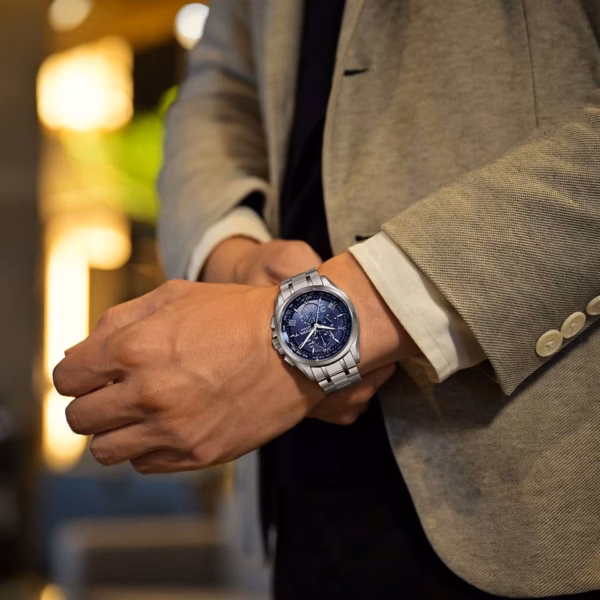 CITIZEN 星辰 ATTESA DEAR Collection 限量款 夜空彩虹系列 鈦金屬光動能電波錶 AT8240-66L：圖片 9