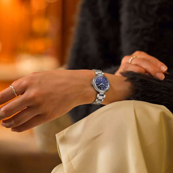 CITIZEN 星辰 xC DEAR Collection 限量款 夜空彩虹系列 鈦金屬光動能電波女錶 ES9460-70L：圖片 6