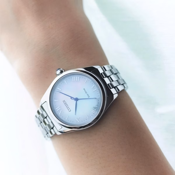 CITIZEN 星辰 L系列 優雅珍珠母貝光動能女錶 EM1140-80D：圖片 4