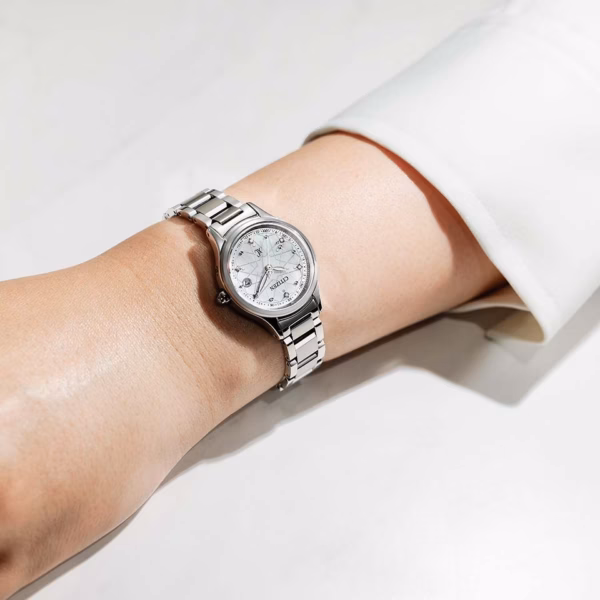 CITIZEN 星辰 xC hikari collection 光系列 限量款 夏日海洋 光動能電波女錶 ES9490-87D：圖片 8