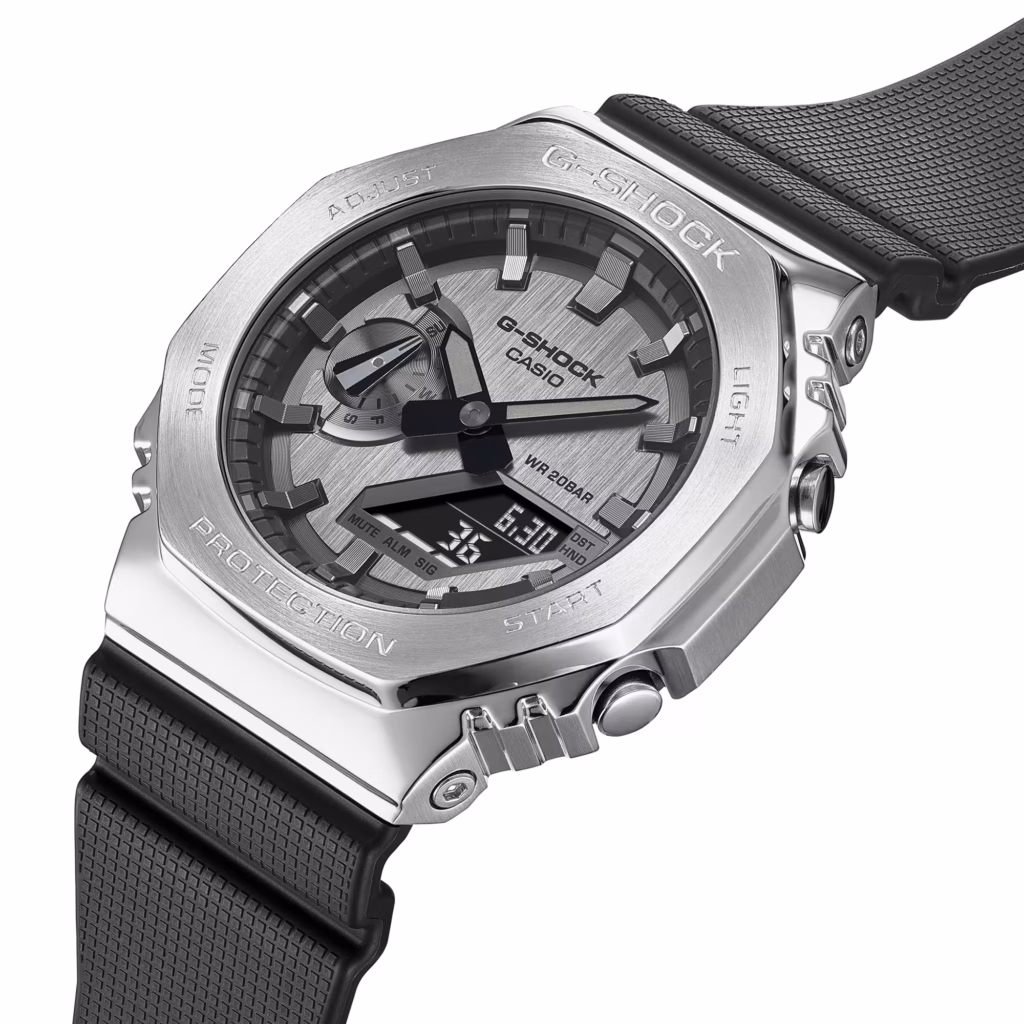 CASIO 卡西歐 G-SHOCK GM-2100-1ADR 質感銀 八角系列 數位指針雙顯錶