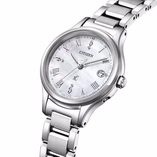 CITIZEN 星辰 xC hikari collection 光系列 白蝶貝 永恆鉑金 光動能電波女錶 ES9490-52D：圖片 4